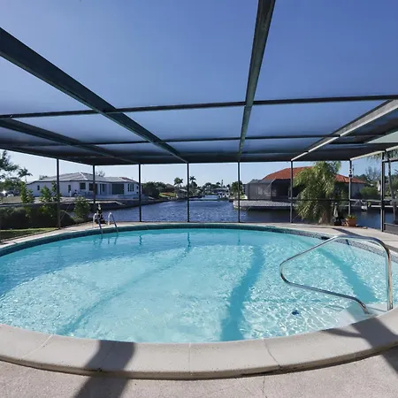 Sunset Oasis Gulf Access Pool Home In Cape Coral